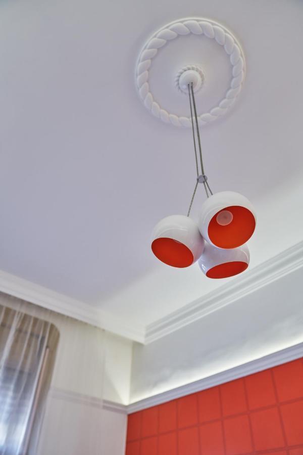 Nanirol Apartment At Gellert Bath Budapest Exteriör bild