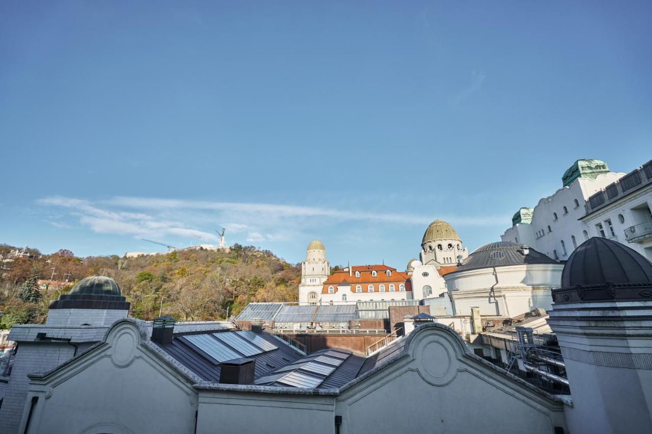 Nanirol Apartment At Gellert Bath Budapest Exteriör bild